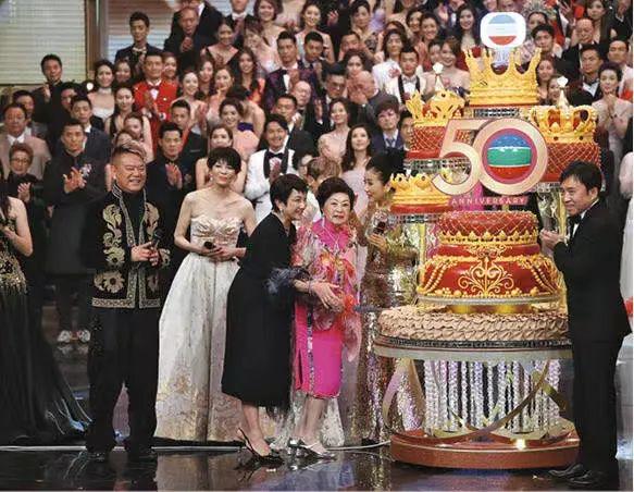 香港二四六开奖结果+开奖记录,香港二四六开奖结果与开奖记录，探索彩票背后的故事